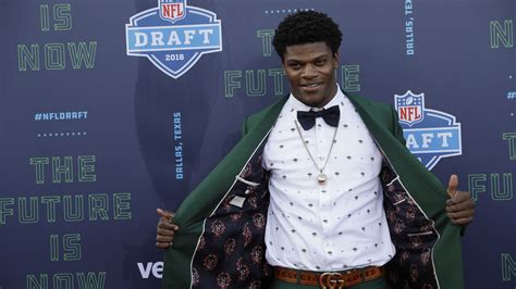 From Sanders to Sauce, NFL draft fashion evolves over time